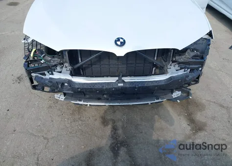 2021 BMW 530E z USA, uszkodzony, nr VIN WBA13AG02MCG37824